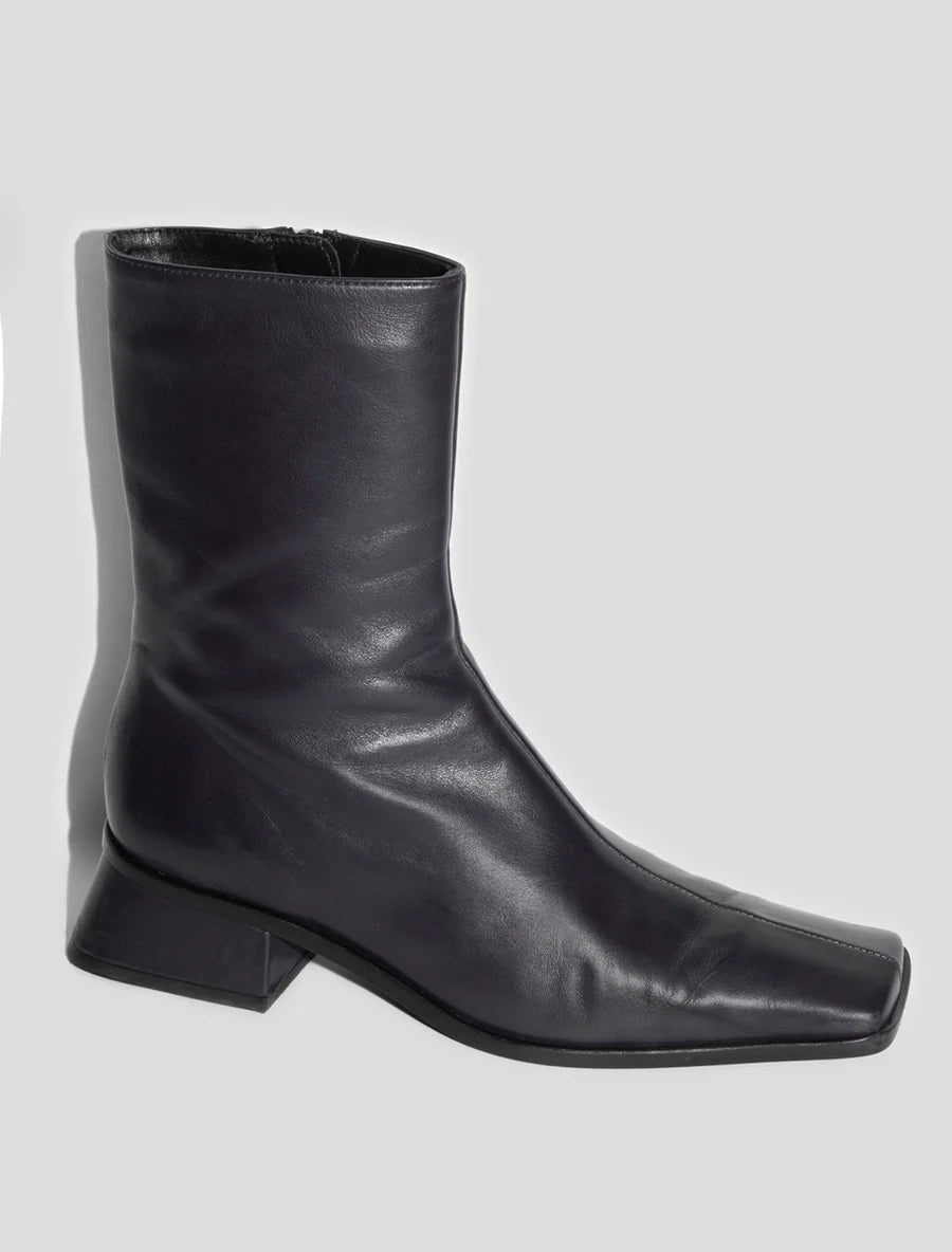 Delta Boots - Paloma Wool